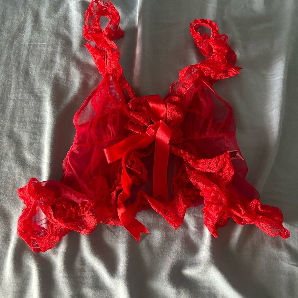 Elegant Red Lace Lingerie Set